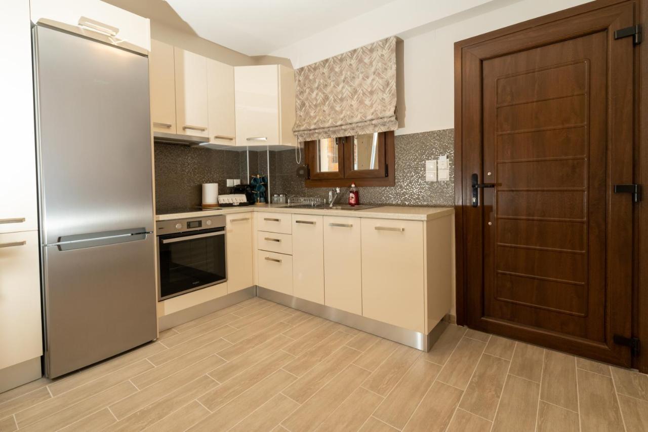 Ferienwohnung Comfy & Stylish Apt In Ioannina Exterior foto