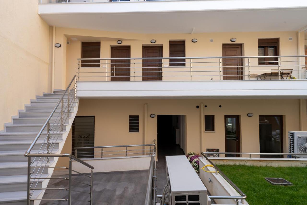 Ferienwohnung Comfy & Stylish Apt In Ioannina Exterior foto